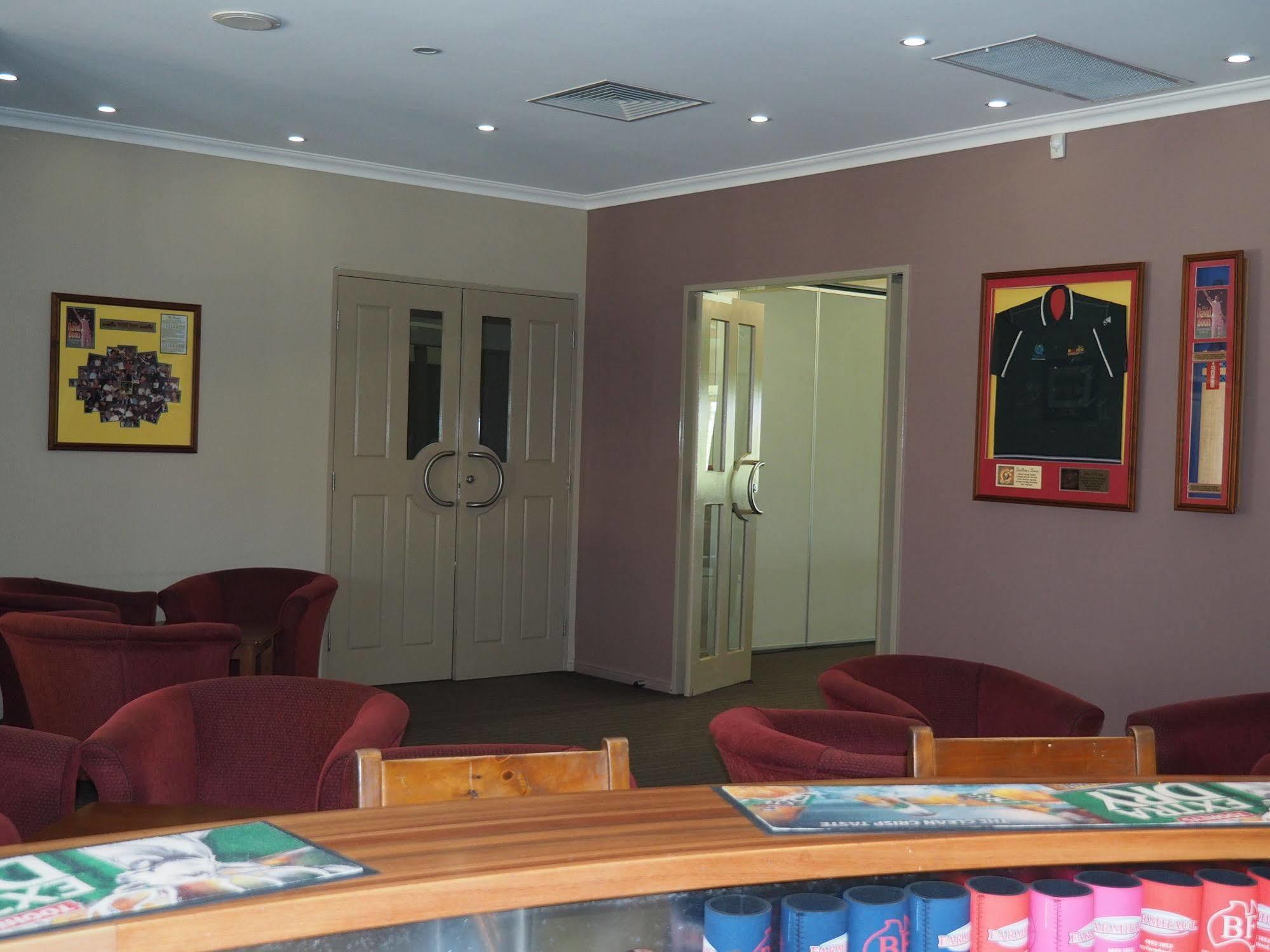 Pittsworth Motor Inn Екстериор снимка