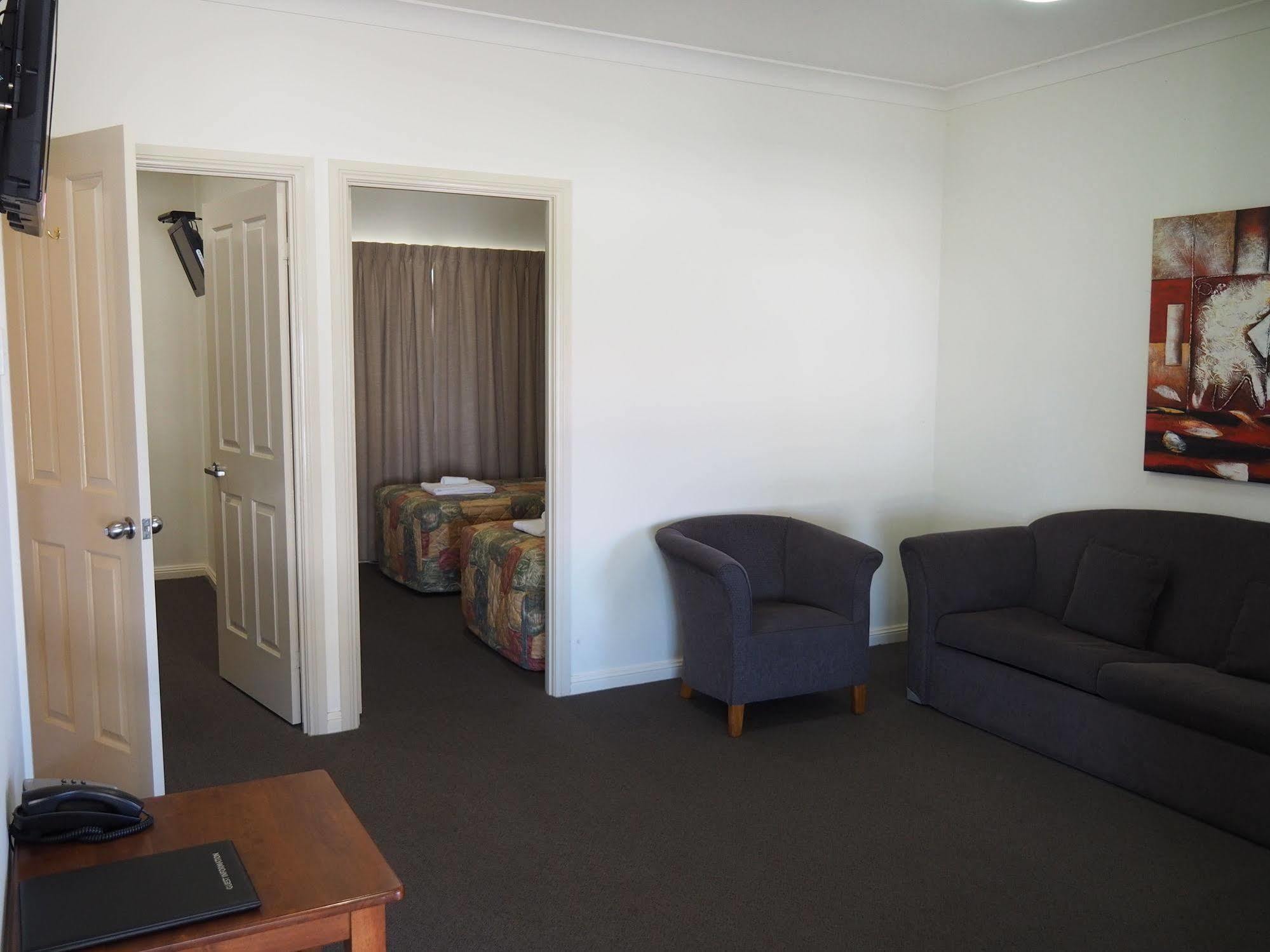 Pittsworth Motor Inn Екстериор снимка