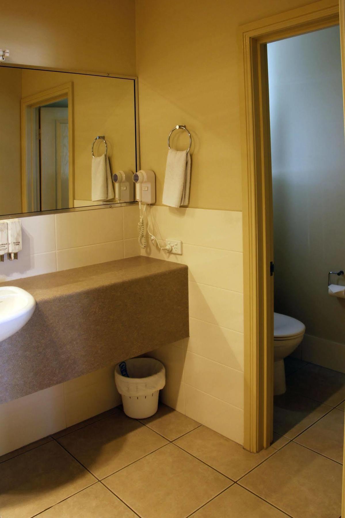 Pittsworth Motor Inn Екстериор снимка