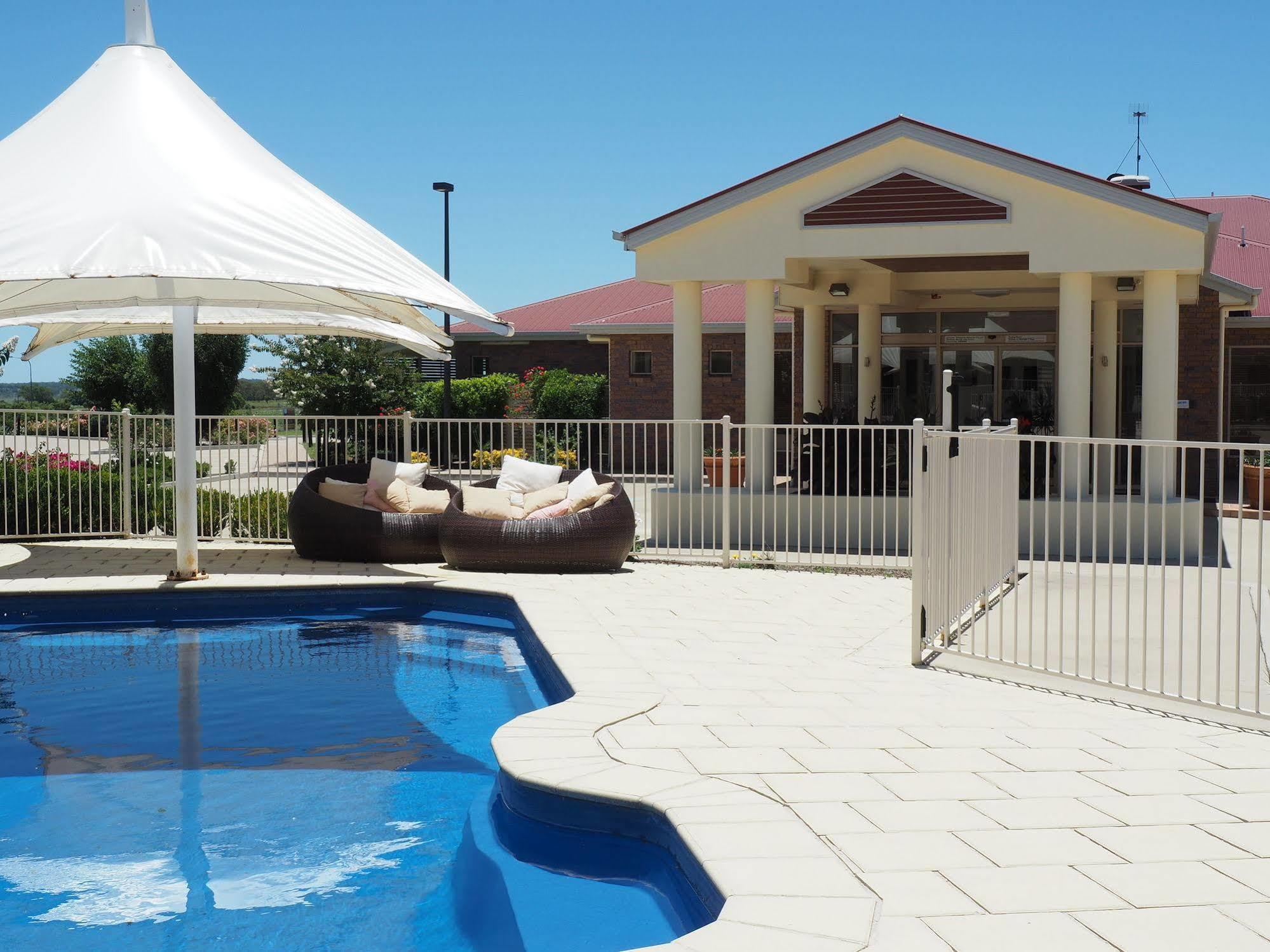 Pittsworth Motor Inn Екстериор снимка