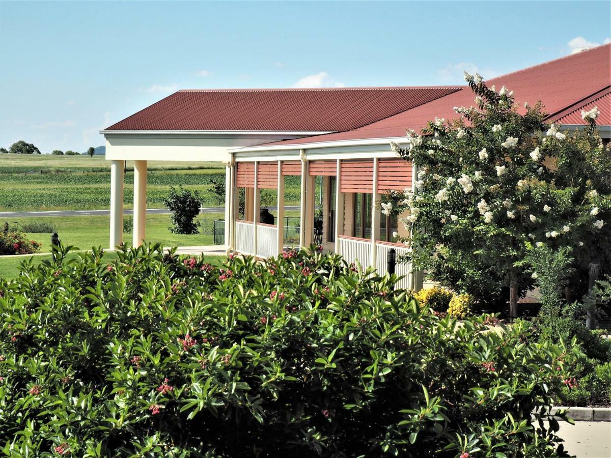 Pittsworth Motor Inn Екстериор снимка